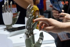 鞭策经济社会高质量发